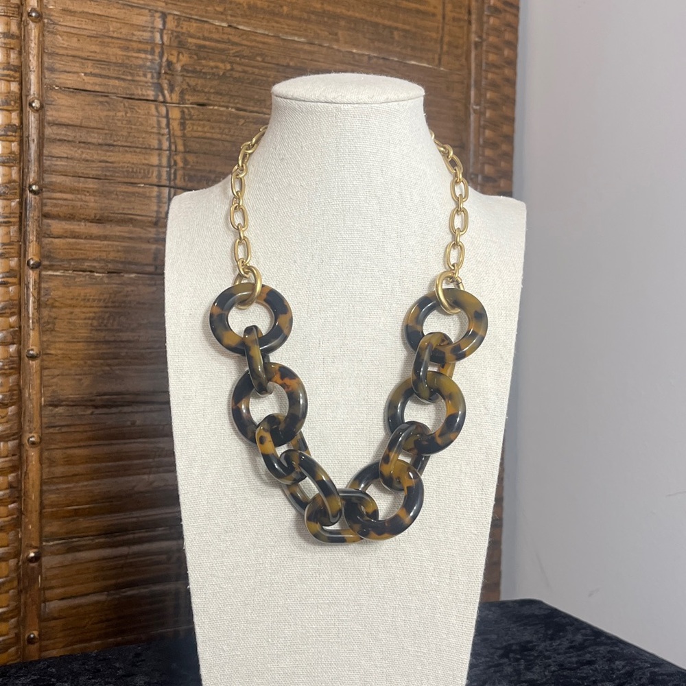 J. Crew Chunky Faux Tortoiseshell Circular Link Gold Tone Statement Necklace